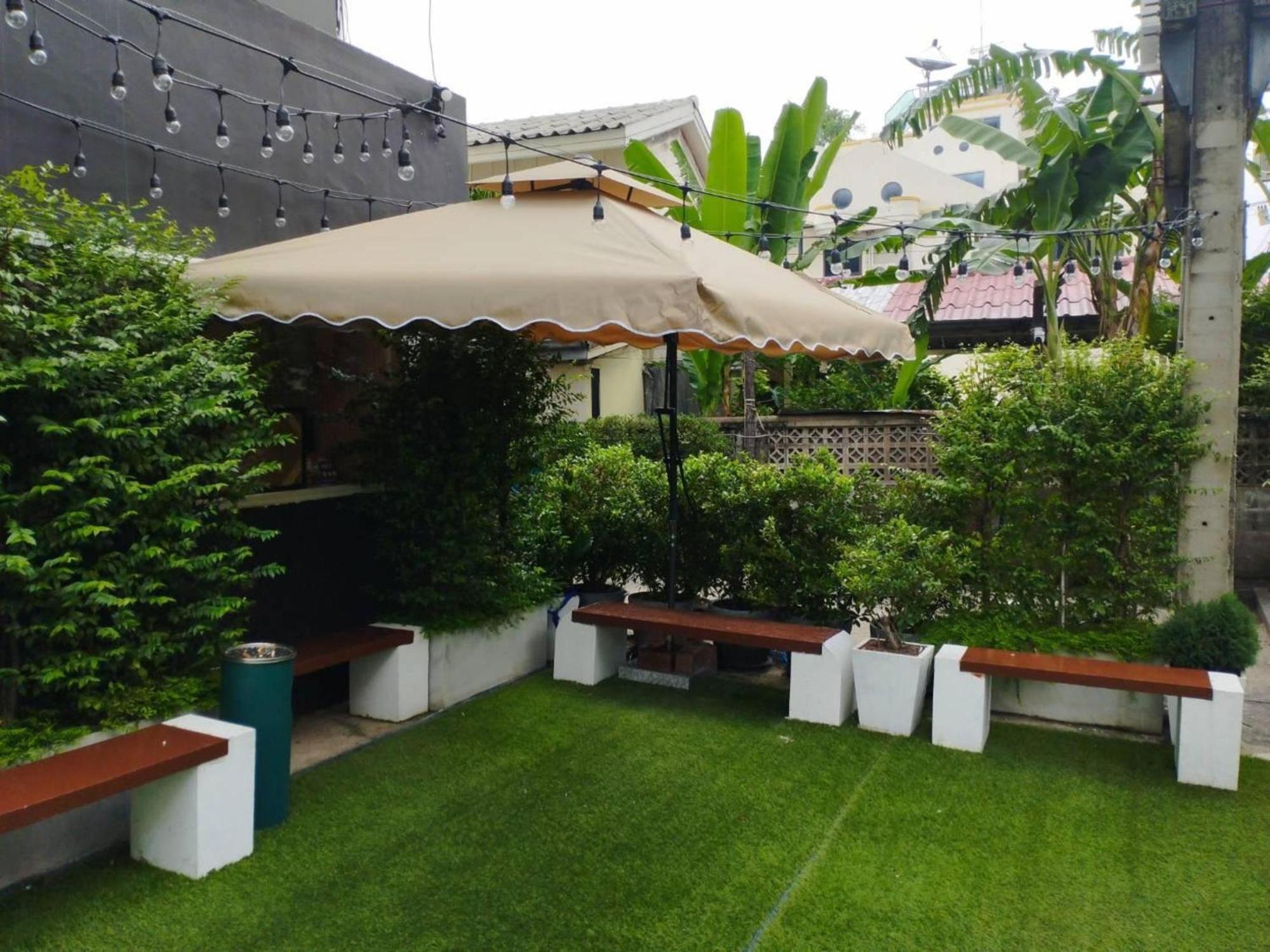 Oyo 75446 Travis Inthamara 49 Hotel Bangkok Exterior photo